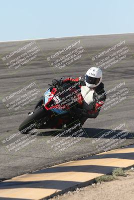 media/Oct-13-2025-Moto Forza (Mon) [[a66d839500]]/2-A Group/Session 2 (Bowl)/